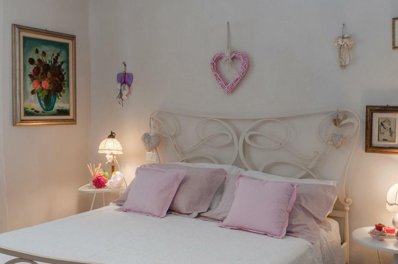 Tre Civette Sul Comò Bed & Breakfast Marina di Massa Exterior foto